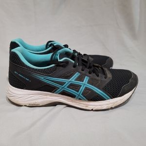 Womens Asic Running Shoe 9